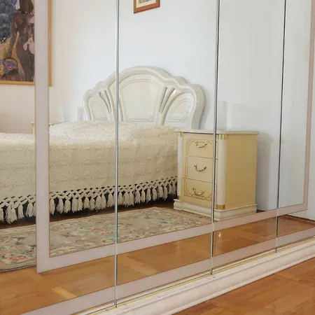 Ella Вілла Задар