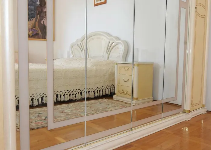 Ella Вілла Задар